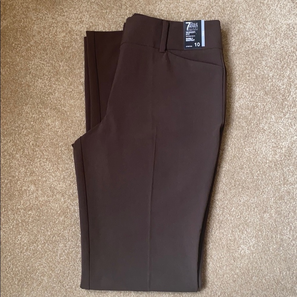 NWT New York and Co Barely Bootcut Pant Sz 10 Tall